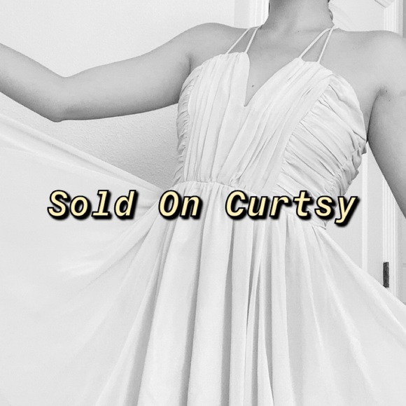 H&M Dresses & Skirts - H&M Nude Dress